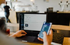 【面接結果】連絡はいつまで待てばいいの？遅い理由と合否サインを解説（2023年版）